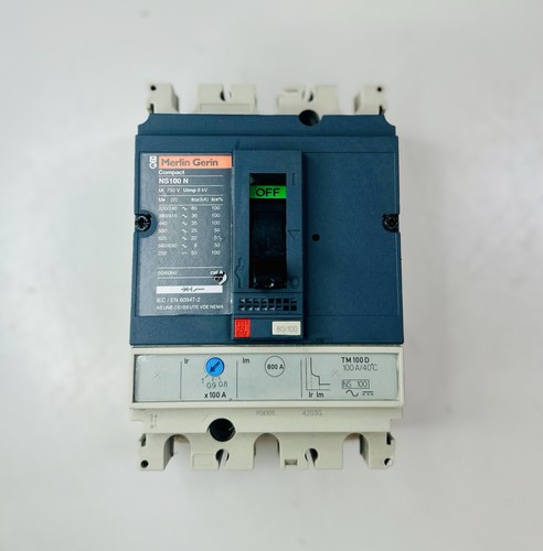 Schneider merlin gerin - /,
