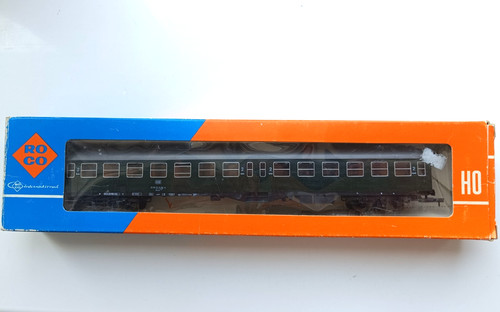 Roco 4242 commuter coach - roco, db