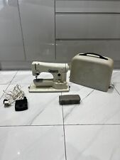NECCHI LYCIA 522 SEWING MACHINE