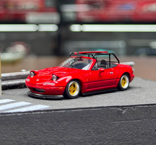 Red miata mx5 eunos - 1:64,