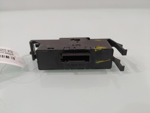 61318381510 front window