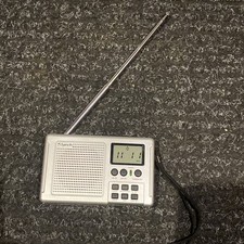 Bench World Receiver Radio - KH2022  See Description - Good for fishing/shed