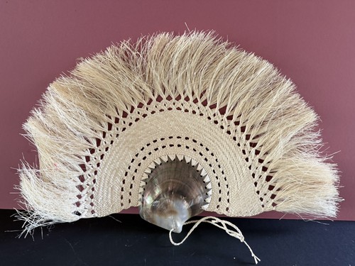 Vintage hand fan pau - vintage,