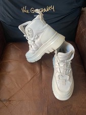 Doc Martens “Boury” Women’s Boots Size UK5 In Brilliant Condition 