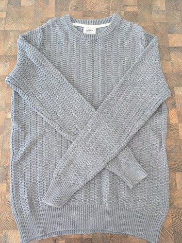 Melka mens grey crewneck - melka,