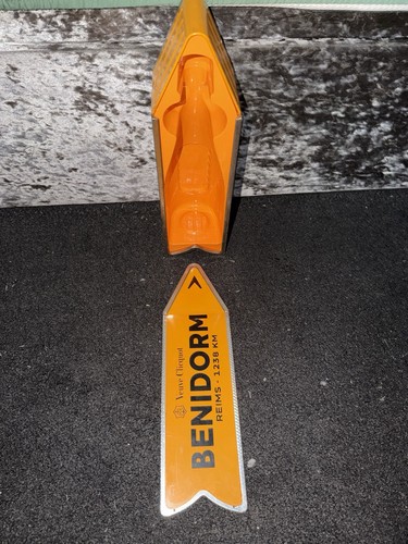 Veuve clicquot champagne - veuve,