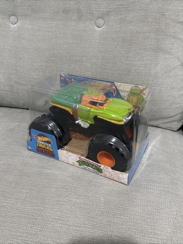 Hot wheels monster trucks - hot,