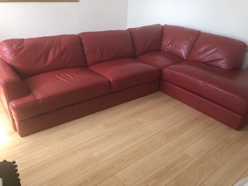 Sofa immaculate condition red - immaculate,