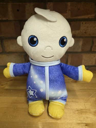 Moon baby - moon,