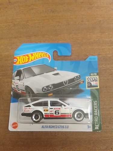 Hot wheels alfa - romeo, 3.0