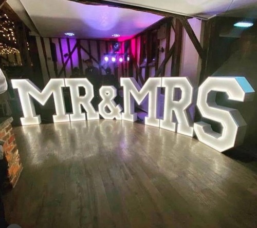 Mrs wedding sign - mrs,