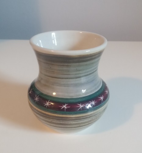 Small mid century - small, lester