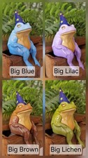 Wizard Frog Figurine 8cm –