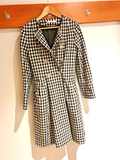 Cabbages & Roses black white