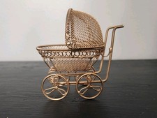 Vintage Gold Tone Metal 3.25"