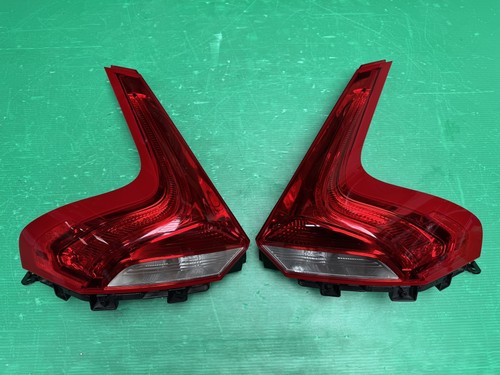 Volvo v40 rear tail lights - v40,