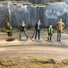 Painted Spectators - 1/32 Scale - Scalextric, Carrera, Ninco, Scenery