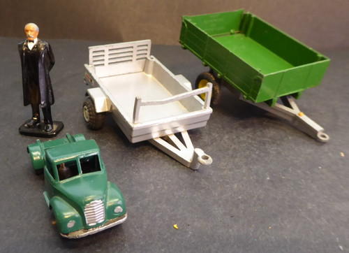 Britains toys job lot farm - -,