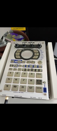 Roland 404 portable power - sp-404,