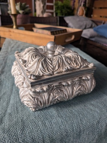 Antique style silver baroque - antique-style,