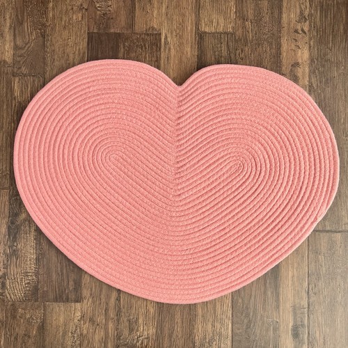 Heart shaped pink rug braided - shaped,