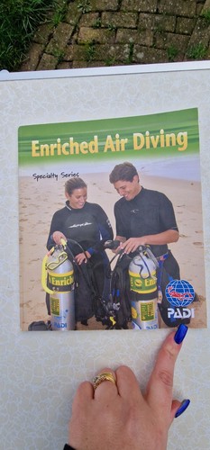 Padi enriched air diving - enriched, book