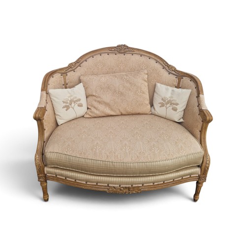 French style seater - style, 2