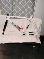 Genesis saber road series