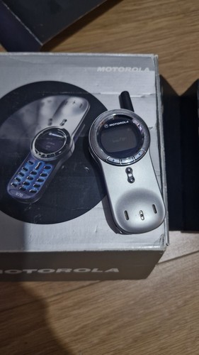 Motorola v70 boxed - motorola,