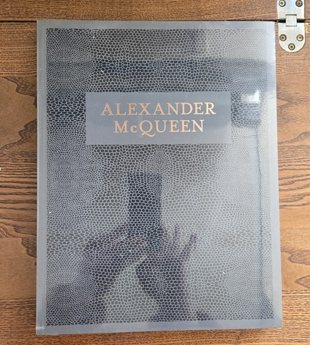 Alexander mcqueen paperback - alexander,