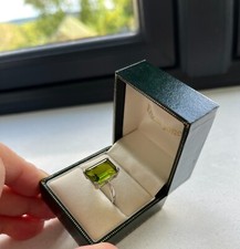 Sterling Silver 925 & Peridot? Single Stone Dress Ring Green Size P