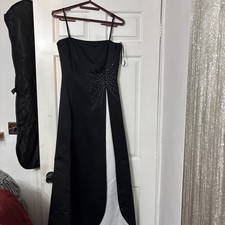 Dynasty Black and white