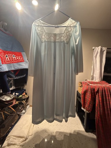 Vintage vanity fair light blue - vintage,