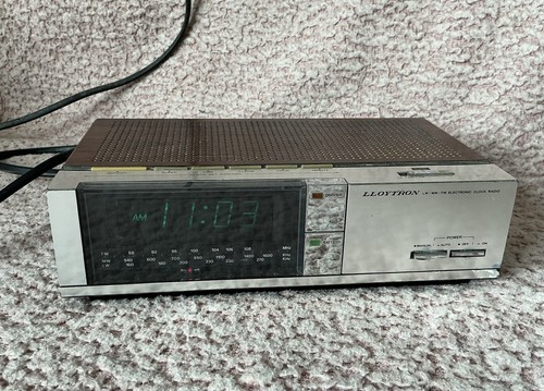 Vintage lloytron clock - lloytron,
