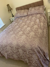 Linea Purple Damask Kingsize Duvet Set & 2 Matching Pillowcases 