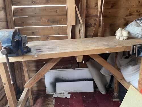Solid wooden workbench with - solid,
