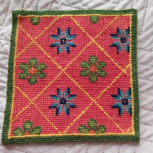 Vtg 80s tapestry needlepoint - 80s,
