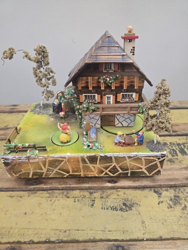 Vintage black forest - black, chalet