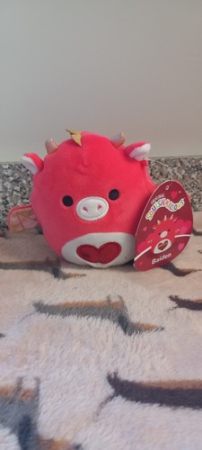 Squishmallow baiden red dragon - baiden,