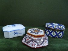 Pill boxes vintage x 3 incl La Tisaniere Decor blue white