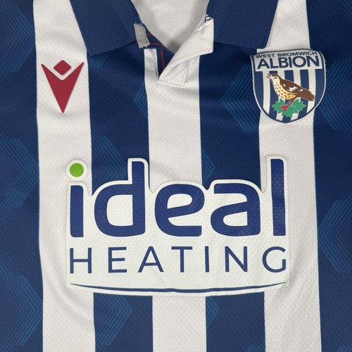 West bromwich albion football - bromwich,