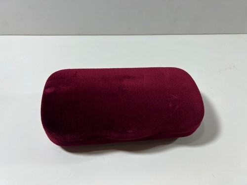 Cucci sunglasses case with - sunglasses,
