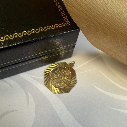 9ct gold christopher - 9ct, st