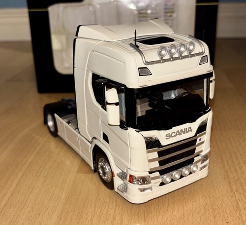 Marge models scale - models,