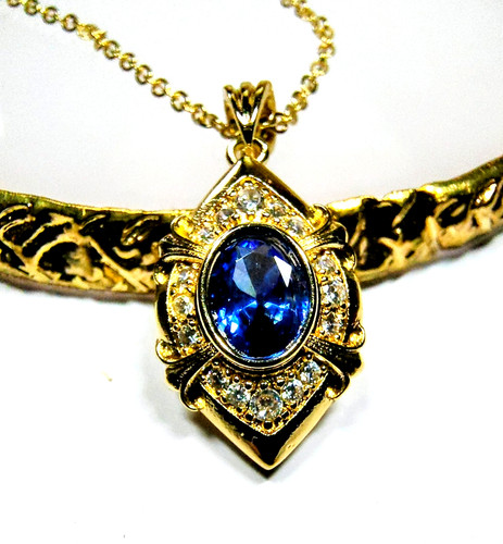 18k yellow gold - yellow, finish