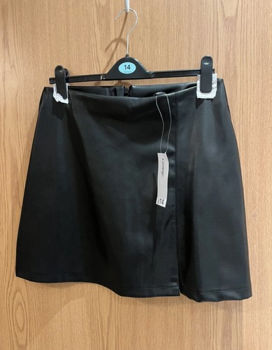 Black mini skirt size - black,