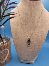 ADORABLE  Blue/Green Tone Signed AVON / SP Multi Crystal Flip Flop Necklace 2003