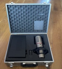 AKG Solid Tube Condenser Michrophone