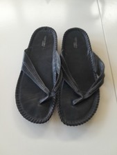 M&S Footglove Wide Fit Toe Post Size 6, BLACK