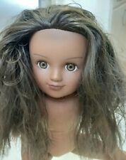 sindy doll brown hair. Used Condition. Size M. Year 2016. Lovely Classy